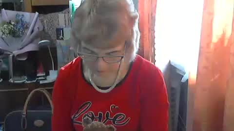 Snapshot of olivia_mia25 chatting on 03.27.26 Olivia Mia online show from 03.27.26