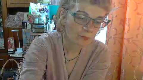 Snapshot of olivia_mia25 chatting on 04.17.26 Olivia Mia online show from 04.17.26