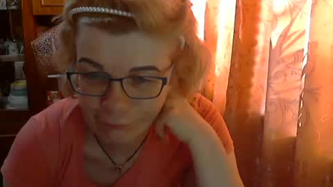 Snapshot of olivia_mia25 chatting on 05.24.26 Olivia Mia online show from 05.24.26