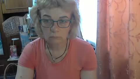 Olivia Mia online show from 06.06.26