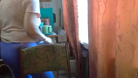 Olivia Mia online show from 06.08.26