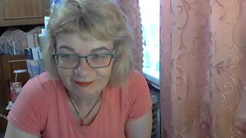 Olivia Mia online show from 06.22.26