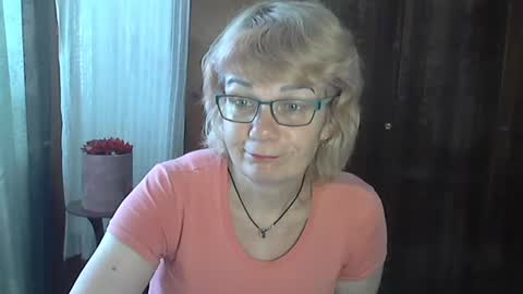 Olivia Mia online show from 07.08.26