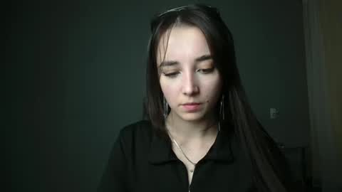 Olivia online show from 03.06.25