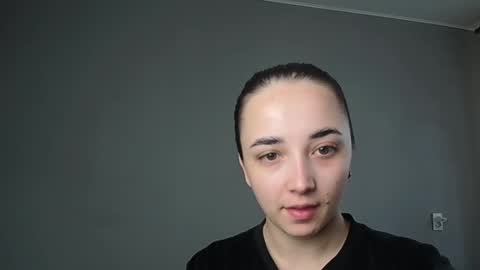 Olivia online show from 04.17.26