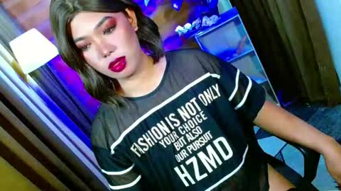 Miss OLIVIA online show from 04.23.26