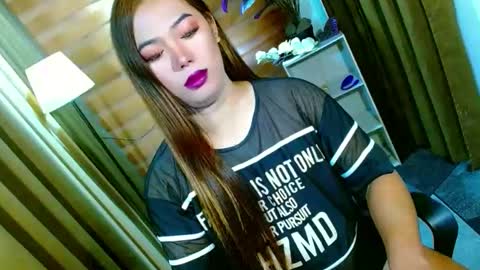 Miss OLIVIA online show from 04.26.26