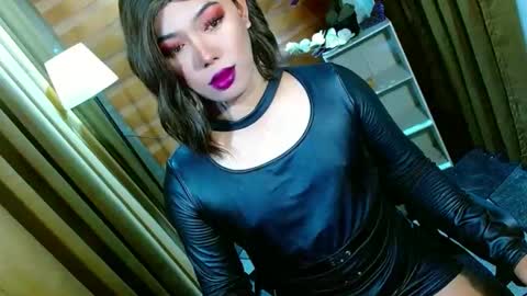 Miss OLIVIA online show from 04.27.26