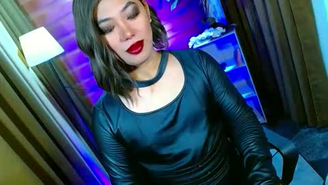 Miss OLIVIA online show from 05.13.26