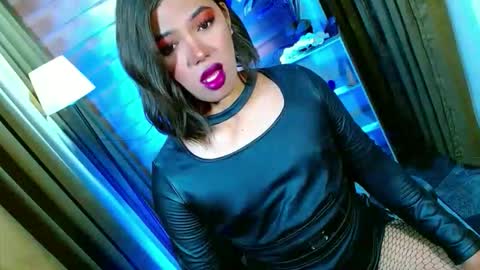 Miss OLIVIA online show from 05.16.26