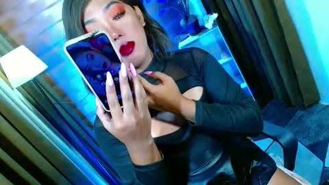 Miss OLIVIA online show from 05.23.26