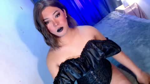 Miss OLIVIA online show from 07.23.26