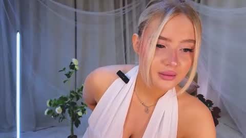 Olivia online show from 07.03.26