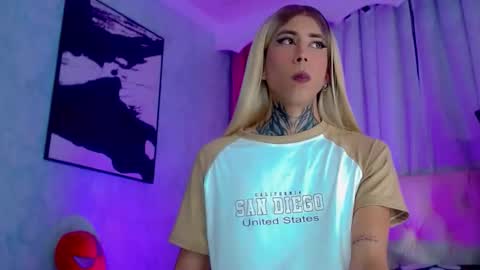 oliviahot01 online show from 05.08.26