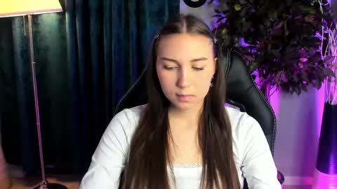 olivialangs online show from 03.20.26