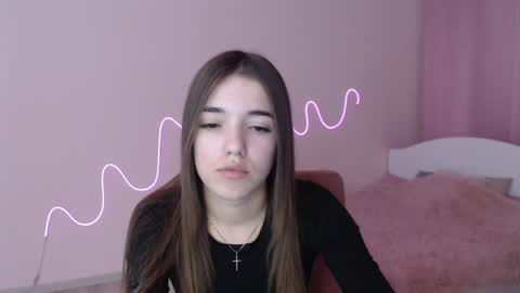 Snapshot of olivialimm chatting on 12.13.24 Olivia online show from 12.13.24