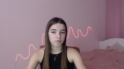 Snapshot of olivialimm chatting on 12.14.24 Olivia online show from 12.14.24