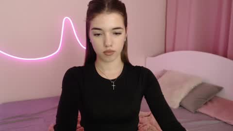 Snapshot of olivialimm chatting on 12.19.24 Olivia online show from 12.19.24