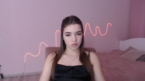 Snapshot of olivialimm chatting on 12.23.24 Olivia online show from 12.23.24