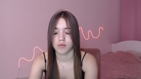 Snapshot of olivialimm chatting on 12.25.24 Olivia online show from 12.25.24
