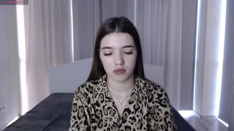 Snapshot of olivialimm chatting on 01.05.25 Olivia online show from 01.05.25