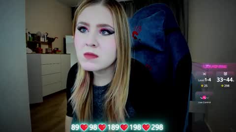 . online show from 10.10.25