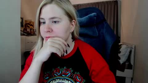 Snapshot of oliviamunk chatting on 06.30.26 . online show from 06.30.26