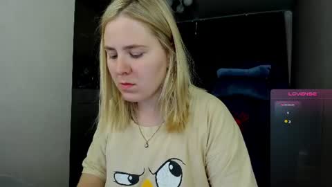 Snapshot of oliviamunk chatting on 07.10.26 . online show from 07.10.26