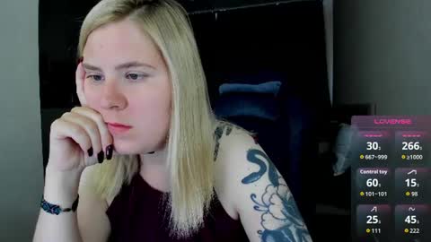 Snapshot of oliviamunk chatting on 07.18.26 . online show from 07.18.26