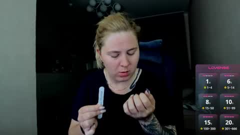 Snapshot of oliviamunk chatting on 07.21.26 . online show from 07.21.26