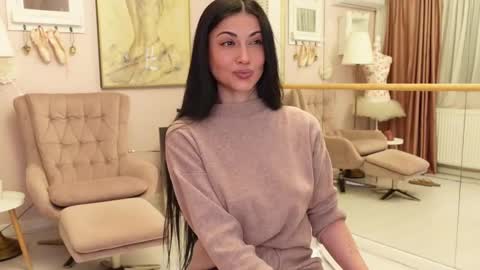 OliviaSway online show from 02.26.25