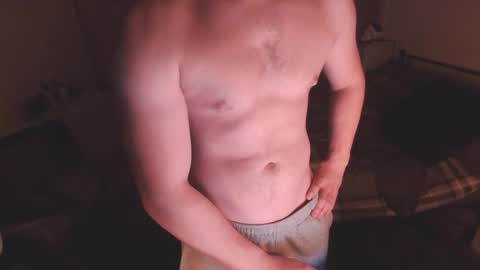 Snapshot of ollie890297 chatting on 12.02.25 ollie890297 online show from 12.02.25