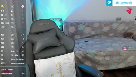 Snapshot of ollie_jamess chatting on 03.04.26 ollie_jamess online show from 03.04.26