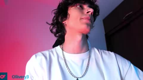 Snapshot of olliver___y chatting on 02.23.25 online show from 02.23.25