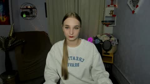 Snapshot of ollivia_dream chatting on 04.26.26 Ollivia online show from 04.26.26