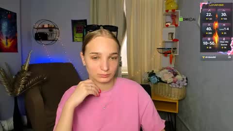 Snapshot of ollivia_dream chatting on 05.26.26 Ollivia online show from 05.26.26