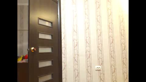 Snapshot of olvia7985 chatting on 03.06.25 olvia online show from 03.06.25