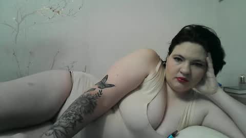 Snapshot of olyafire chatting on 01.09.25 OlyaFire online show from 01.09.25