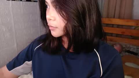 Snapshot of omariaennaid chatting on 11.06.25 Angel online show from 11.06.25