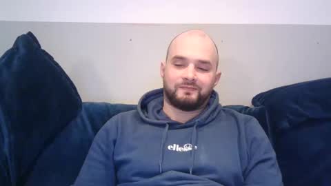 Snapshot of omgwhereim chatting on 02.19.25 omgwhereim online show from 02.19.25