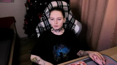 Snapshot of on_yxxx chatting on 03.08.25 on_yxxx online show from 03.08.25