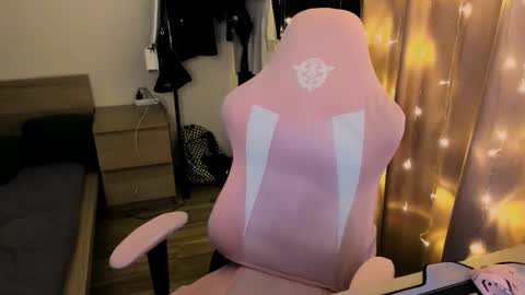 Snapshot of on_yxxx chatting on 10.03.25 on_yxxx online show from 10.03.25