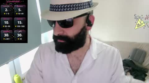 Snapshot of ona_nisme chatting on 06.06.26 ona nisme online show from 06.06.26