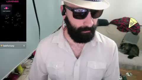 Snapshot of ona_nisme chatting on 06.19.26 ona nisme online show from 06.19.26