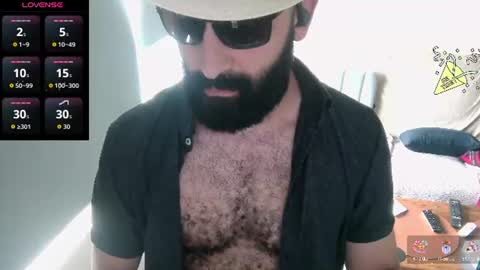 Snapshot of ona_nisme chatting on 07.27.26 ona nisme online show from 07.27.26