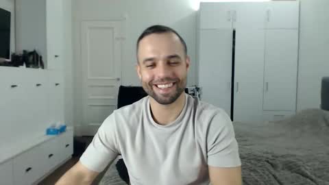 Snapshot of onebestlover chatting on 03.30.26 onebestlover online show from 03.30.26