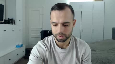 Snapshot of onebestlover chatting on 03.31.26 onebestlover online show from 03.31.26