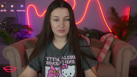 L A Y A online show from 01.22.25