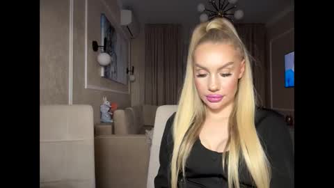onesweet_baby online show from 02.03.25
