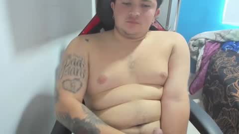 Snapshot of onewhiteboichub chatting on 03.06.25 Andres INDEPENDENT MODEL online show from 03.06.25